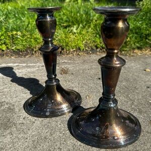 Williamsburg Silver Plated Vintage Candle Sticks - Pair